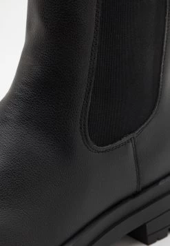 YOURTURN Korte Laarzen - Black 11 YOURTURN Korte Laarzen - Black -Yourturn 06ffa3bf4b7943ff9e70711f6b0d1906