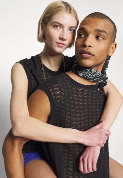 YOURTURN Sheer- Trui - Black 9 YOURTURN Sheer- Trui - Black -Yourturn 0cd40003872f4f2f802f063b28fb3724