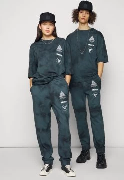 YOURTURN Wincent Weiss Unisex - Trainingsbroek - Black -Yourturn 18525c926f3142e6bc6aa97540204c15