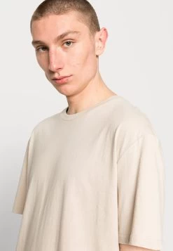 YOURTURN Unisex 5 Pack - T-Shirt Basic - Dark Grey/White/Beige -Yourturn 1ff81c02e3974b36b3df2f96840a35da