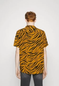 YOURTURN Genderless Resort- Overhemd - Black 8 YOURTURN Genderless Resort- Overhemd - Black -Yourturn 26a0454ac9574b92a5d21d45545ffa8f