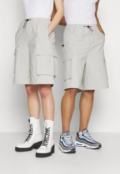 YOURTURN Unisex - Shorts - Light Grey