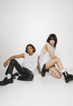 YOURTURN Unisex 2 Pack - Top - White, Black 13 YOURTURN Unisex 2 Pack - Top - White, Black -Yourturn 454f5b6a03a549969563e4cd64163461