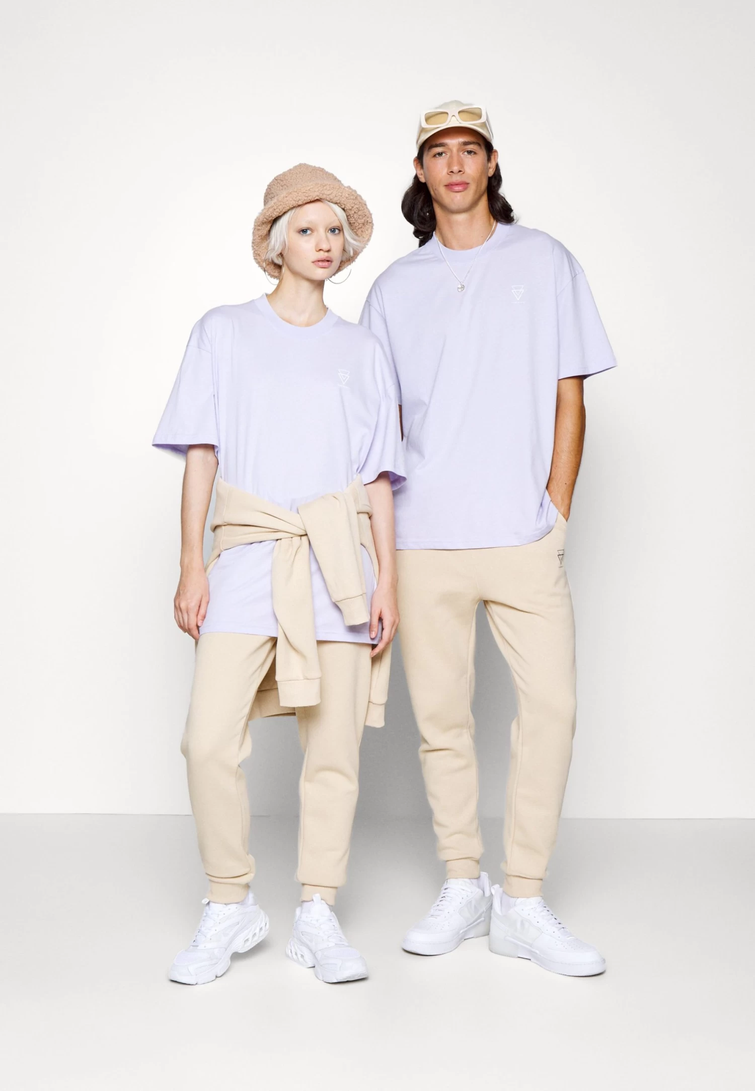 Wincent Weiss X Yourturn Unisex - Trainingsbroek - Tan 2 Wincent Weiss X Yourturn Unisex - Trainingsbroek - Tan - Afbeelding 2