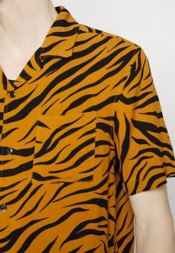 YOURTURN Genderless Resort- Overhemd - Black 11 YOURTURN Genderless Resort- Overhemd - Black -Yourturn 5dde879b65a447d297925fb578b18a6a