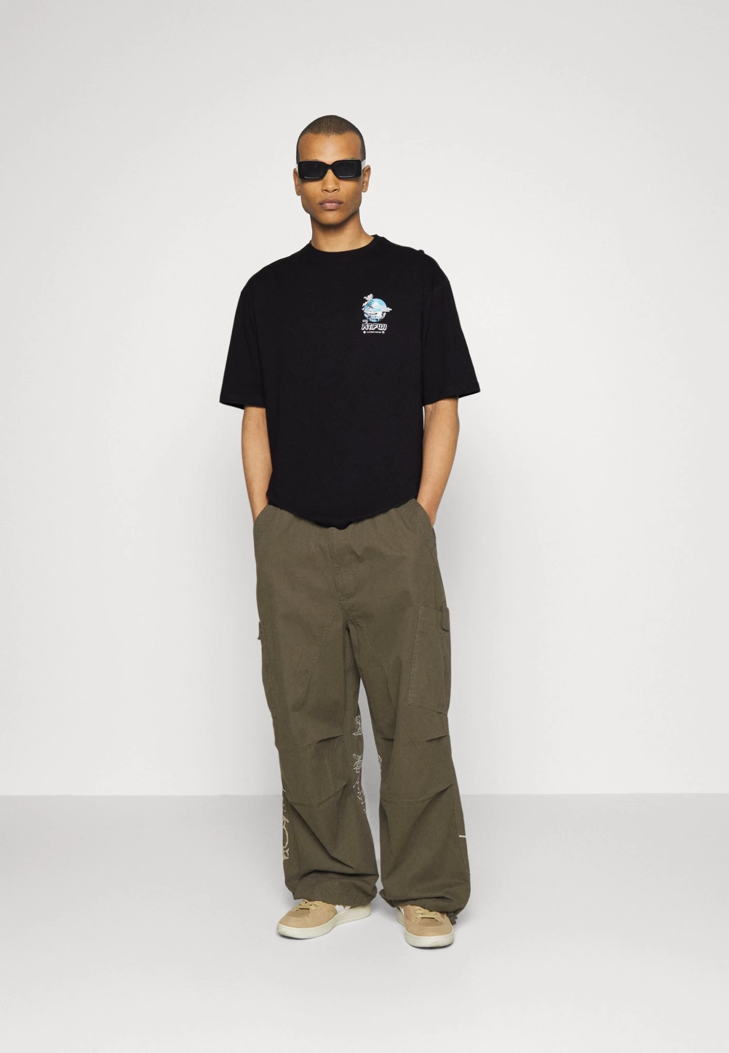 YOURTURN Unisex - T-Shirt Print - Black 2 YOURTURN Unisex - T-Shirt Print - Black - Afbeelding 2