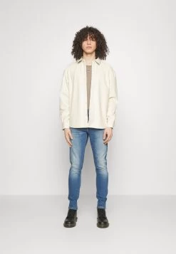 Yourturn -Yourturn 6b4a36a7c3c449d5b3438bd1a623e36d