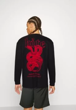 YOURTURN Longsleeve - Black -Yourturn 726fe31d97d447e0bb0b4ee3b18308af