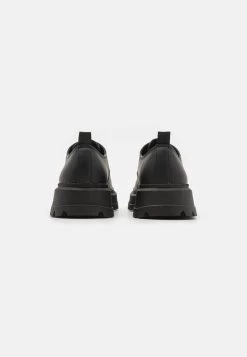 YOURTURN Unisex - Veterschoenen - Black -Yourturn aaae83047a954d1aab81392769433db6