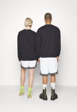 YOURTURN Care Bears Unisex - Sweater - Black -Yourturn ad1423c1c9224e00a9e3a94492a41f76