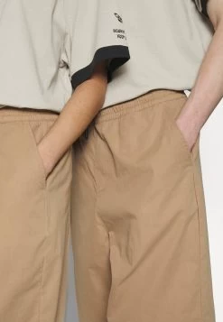 YOURTURN Genderless Parachute - Shorts - Brown -Yourturn ad5b933259074bd2b8a2edc947805f80