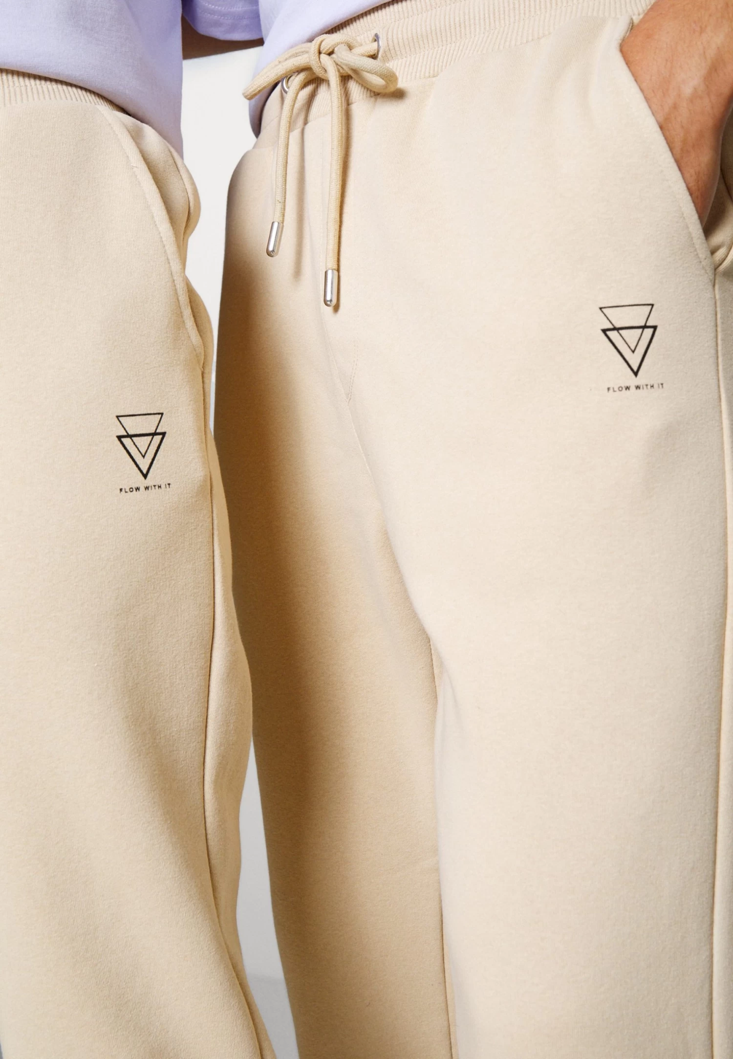 Wincent Weiss X Yourturn Unisex - Trainingsbroek - Tan 5 Wincent Weiss X Yourturn Unisex - Trainingsbroek - Tan - Afbeelding 5