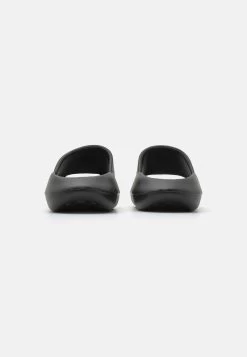 YOURTURN Badslippers - Black -Yourturn cebbc0a753f84fd0b2195c736a213c43