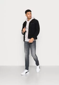 Yourturn -Yourturn f9b12827a91e4273af28fb8ac2fb9d3b